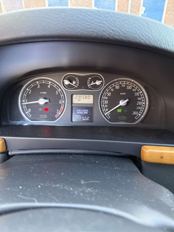 Grijs Gebruikt 2006 Renault Laguna II Initiale Stationwagen | € 900 - Afbeelding 1/4