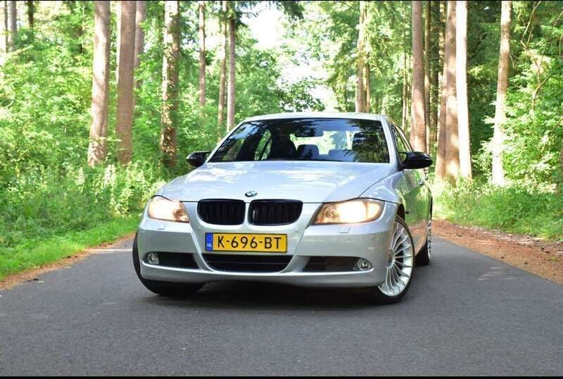 Grijs Gebruikt 2006 BMW 318 Sedan | € 3.000 (Eerlijke prijs) - Afbeelding 1/4