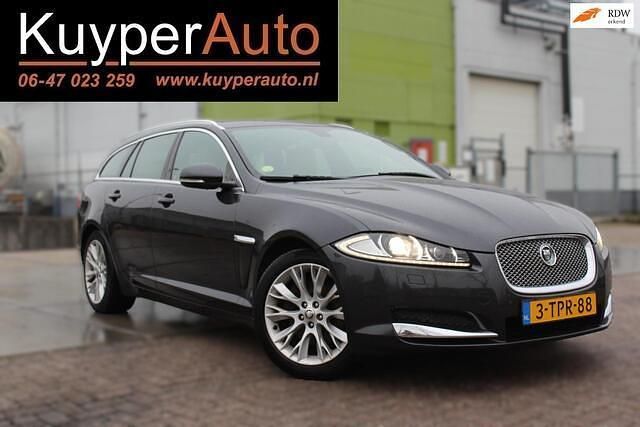 Occasion Jaguar XF Sportbrake Business Edition 200 PK (147 kW) 2013 Grijs (metallic) Stationwagen