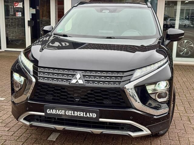 Occasion Mitsubishi Eclipse Cross Instyle 98 PK (72 kW) 2023 Zwart (metallic) SUV