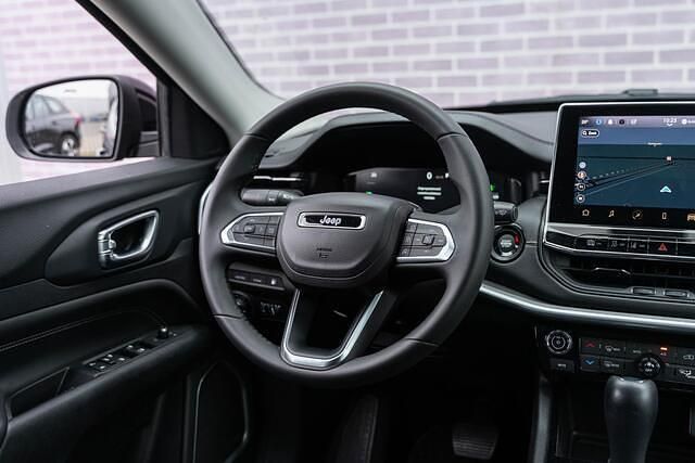 Occasion Jeep Compass Limited 190 PK (139 kW) 2022 Zwart (metallic) SUV