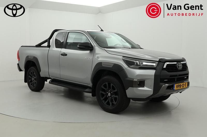 Zilver Gebruikt 2022 Toyota HiLux Pickup | € 44.999 (Eerlijke prijs) - Afbeelding 1/4