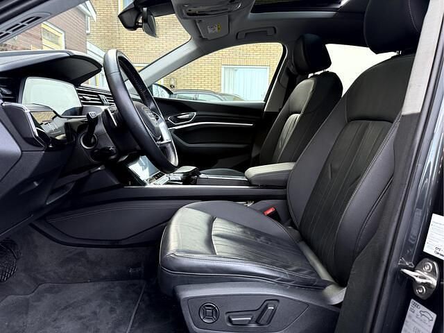 Occasion Audi e-tron Sportback Business 230 kW (313 PK) 2020 Grijs SUV