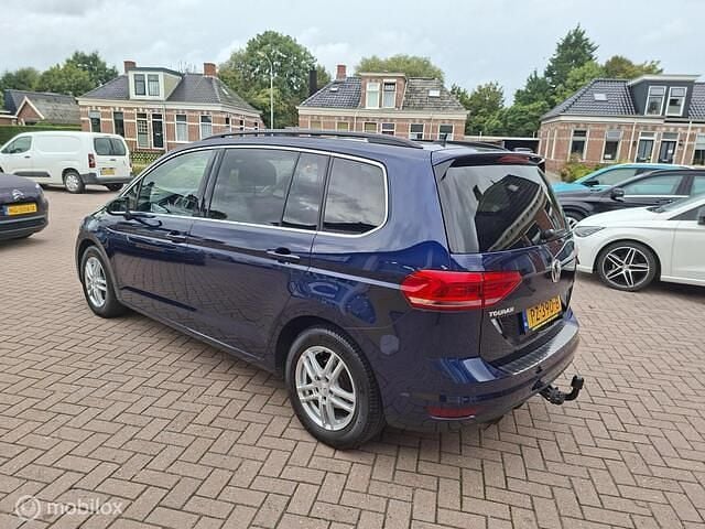 Occasion VW Touran Highline 150 PK (110 kW) 2017 Blauw MPV