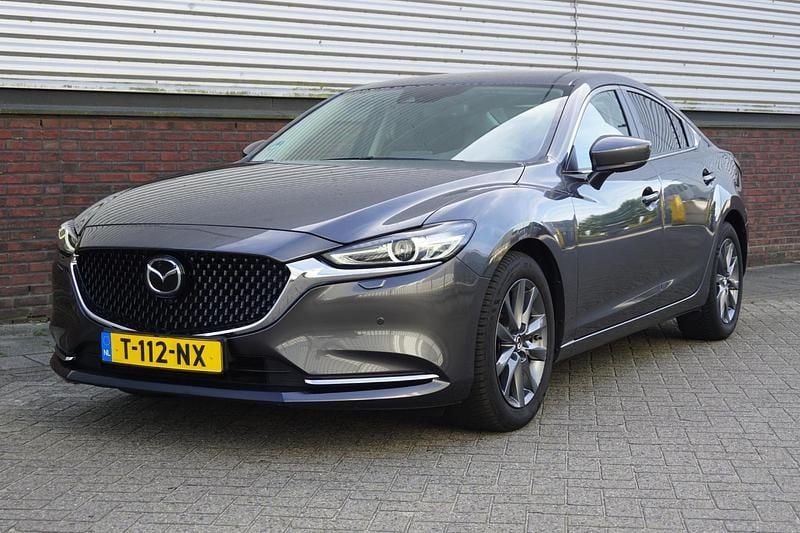 Grijs Gebruikt 2023 Mazda 6 Center-Line Sedan | € 27.950 (Super prijs) - Afbeelding 1/4