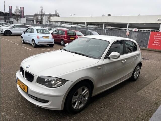 Occasion BMW 118 Efficient Dynamics 143 PK (105 kW) 2010 Wit Hatchback