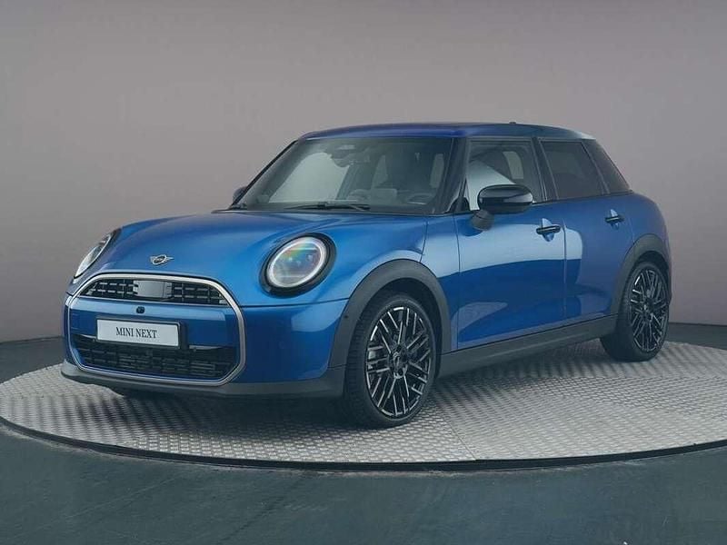 Blauw Nieuw 2025 Mini Cooper Favoured Hatchback | € 37.990 (Goede deal) - Afbeelding 1/4