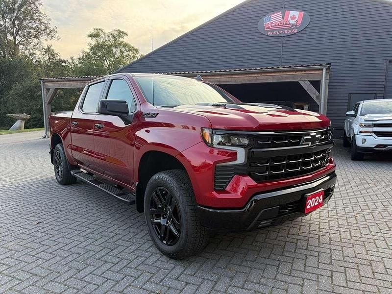 Rood Gebruikt 2024 Chevrolet Silverado Pickup | € 65.000 - Afbeelding 1/4