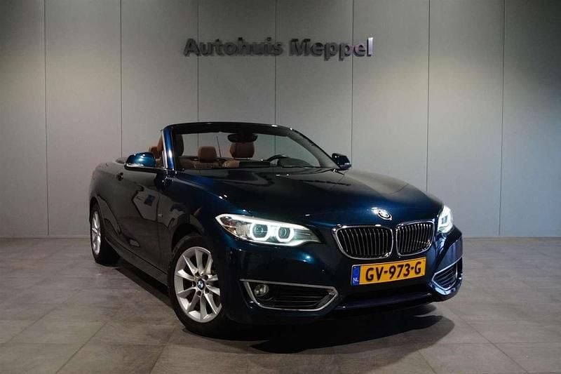 Blauw Gebruikt 2015 BMW 220 Luxury Line Cabriolet | € 17.950 (Eerlijke prijs) - Afbeelding 1/4