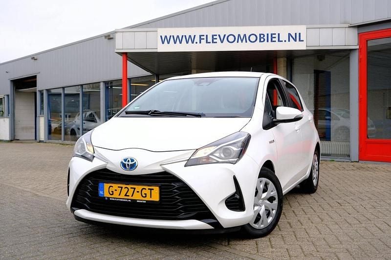 Occasion Toyota Yaris Hybrid Active 73 PK (53 kW) 2019 Wit Hatchback