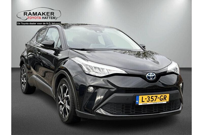 Zwart Gebruikt 2021 Toyota C-HR SUV | € 24.301 (Goede deal) - Afbeelding 1/1