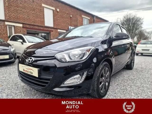 Zwart Gebruikt 2015 Hyundai i20 Hatchback | € 5.400 (Super prijs) - Afbeelding 1/4