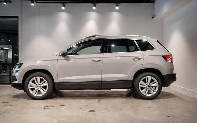 Grijs Gebruikt 2019 Skoda Karoq Business Line SUV | € 21.995 (Goede deal) - Afbeelding 1/4