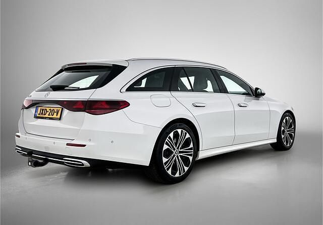 Occasion Mercedes E300 AMG 313 PK (230 kW) 2024 Wit Stationwagen