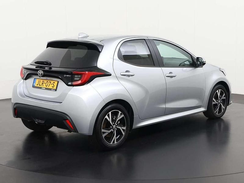 Occasion Toyota Yaris Hybrid Business Edition 116 PK (85 kW) 2025 Grijs Hatchback