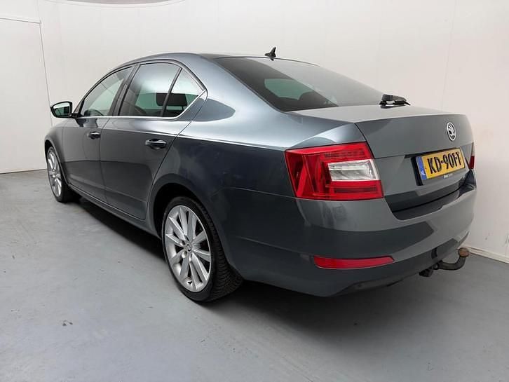 Occasion Skoda Octavia Business Line 116 PK (85 kW) 2016 Grijs Hatchback
