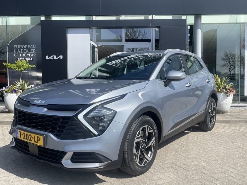 Grijs, metallic lak Gebruikt 2023 Kia Sportage GT-Line SUV | € 37.950 (Eerlijke prijs) - Afbeelding 1/4