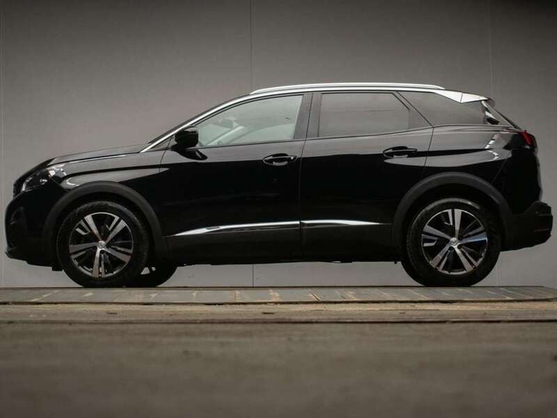Zwart, metallic lak Gebruikt 2018 Peugeot 3008 Allure SUV | € 18.445 (Eerlijke prijs) - Afbeelding 1/4