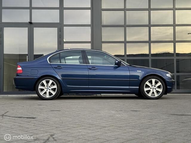 Occasion BMW 325 Comfort Edition 192 PK (141 kW) 2004 Blauw Sedan