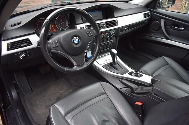 Occasion BMW 325 Sport Line 218 PK (160 kW) 2011 Zwart Coupé