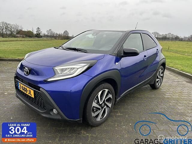 Blauw Gebruikt 2024 Toyota Aygo X Pulse SUV | € 18.750 - Afbeelding 1/4