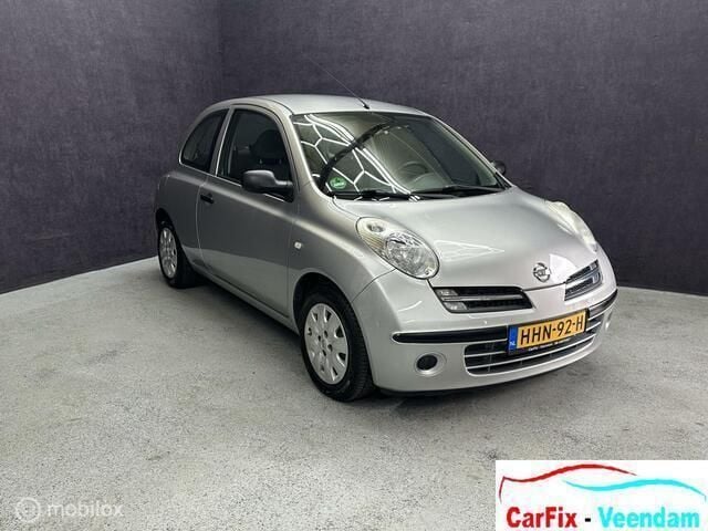 Grijs Gebruikt 2005 Nissan Micra Pure Hatchback | € 1.995 (Eerlijke prijs) - Afbeelding 1/4