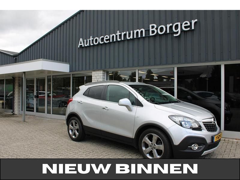 Grijs Gebruikt 2014 Opel Mokka Cosmo SUV | € 10.899 (Eerlijke prijs) - Afbeelding 1/4