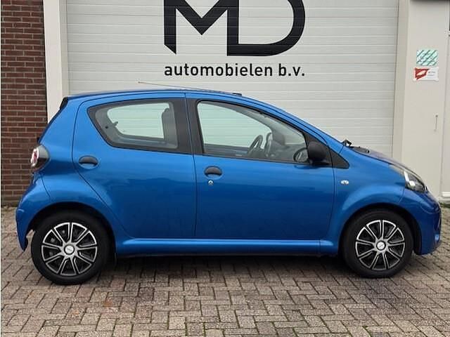 Occasion Toyota Aygo Comfort 68 PK (50 kW) 2013 Blauw Hatchback
