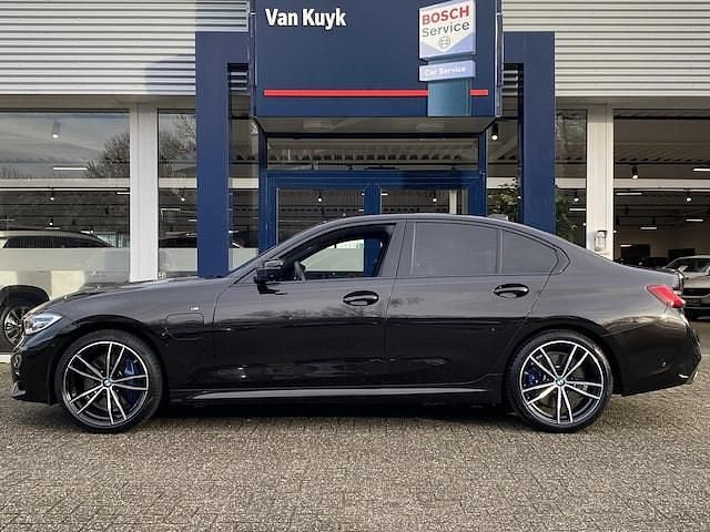 Occasion BMW 330e Executive 292 PK (214 kW) 2019 Zwart Sedan