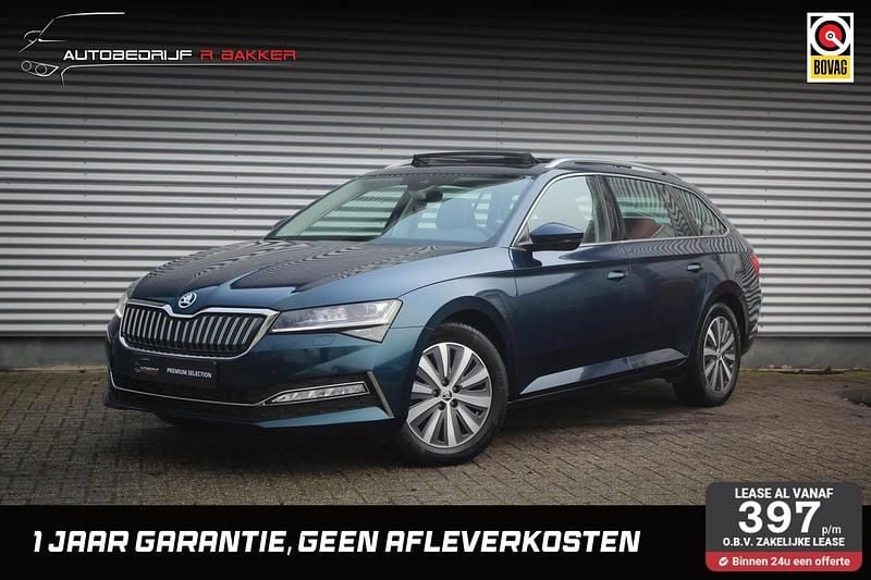 Blauw (metallic) Occasion 2022 Skoda Superb Style Stationwagen | € 29.995 (Eerlijke prijs) - Afbeelding 1/4