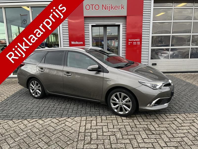 Grijs Gebruikt 2019 Toyota Auris Executive Stationwagen | € 19.400 (Eerlijke prijs) - Afbeelding 1/4