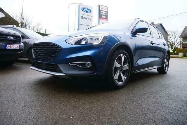 Blauw Gebruikt 2020 Ford Focus Active Sedan | € 22.300 (Duur) - Afbeelding 1/4