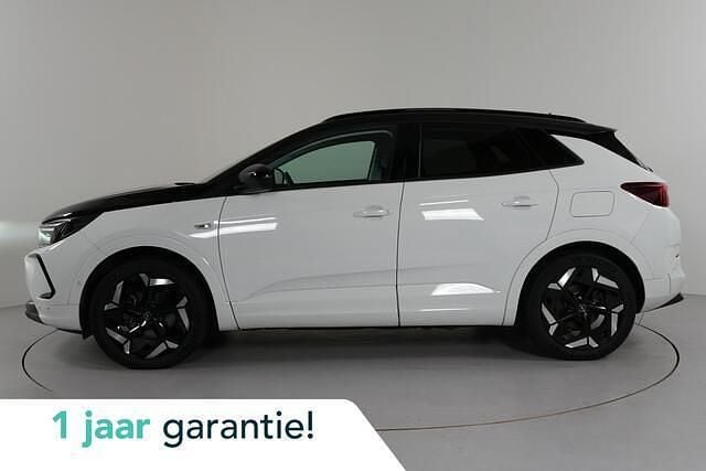 Wit (metallic) Occasion 2023 Opel Grandland X GSe SUV | € 27.500 (Eerlijke prijs) - Afbeelding 1/4
