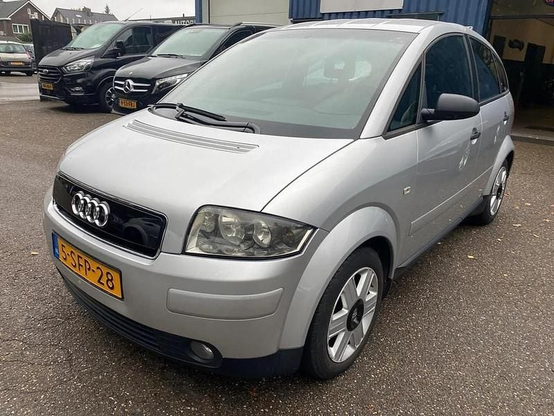 Grijs Occasion 2003 Audi A2 Hatchback | € 2.395 (Eerlijke prijs) - Afbeelding 1/1