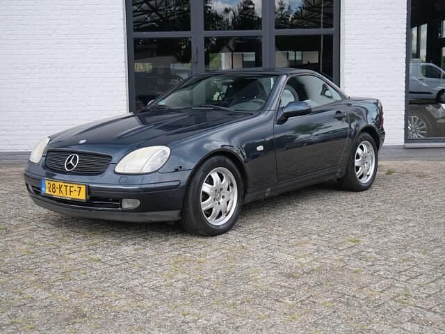 Zwart Gebruikt 1997 Mercedes SLK230 Cabriolet | € 1.850 (Super prijs) - Afbeelding 1/4
