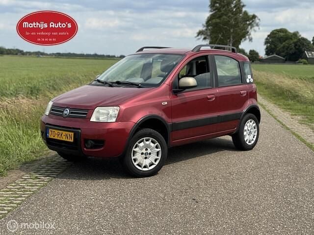 Rood Occasion 2005 Fiat Panda 4x4 Climbing Hatchback | € 2.950 - Afbeelding 1/4