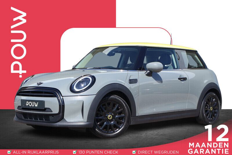 Grijs Gebruikt 2022 Mini Cooper Business Hatchback | € 18.950 (Iets duurder) - Afbeelding 1/4