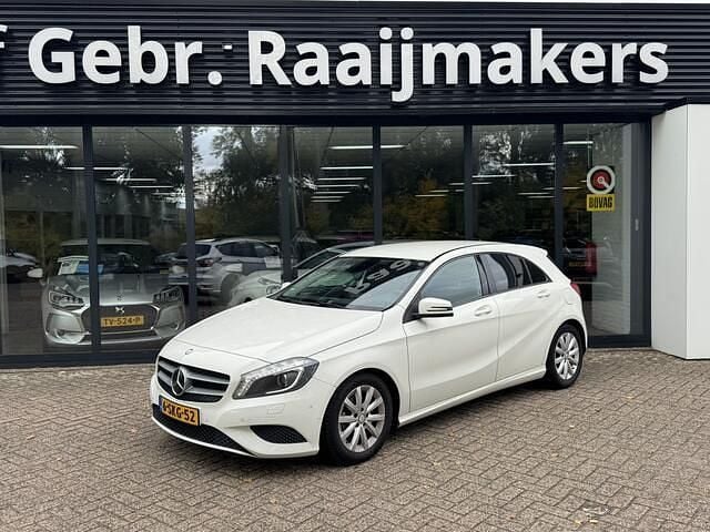 Wit Gebruikt 2013 Mercedes A180 Edition Hatchback | € 7.400 (Eerlijke prijs) - Afbeelding 1/4