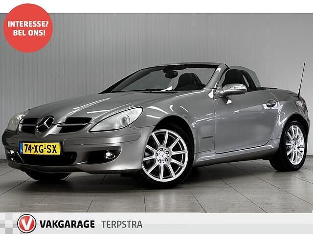 Grijs Gebruikt 2004 Mercedes SLK200 Cabriolet | € 5.995 (Super prijs) - Afbeelding 1/4