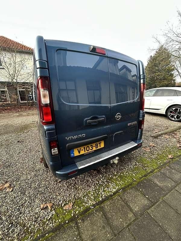 Occasion Opel Vivaro Sport 140 PK (102 kW) 2016 Blauw MPV