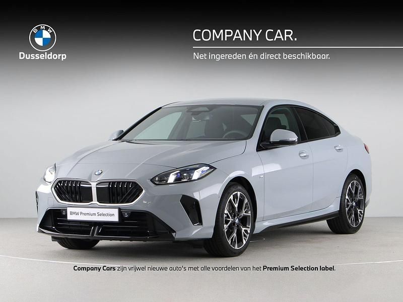 Grijs Gebruikt 2025 BMW 220 M Sport Coupé | € 36.900 - Afbeelding 1/4
