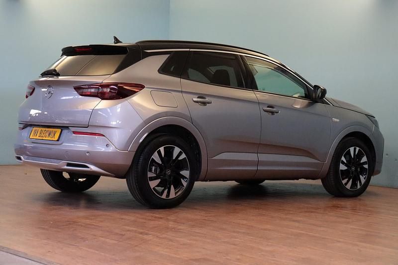 Occasion Opel Grandland X Ultimate 2024 Grijs SUV