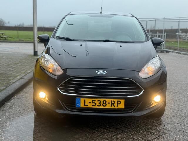 Occasion Ford Fiesta Style 80 PK (58 kW) 2013 Zwart (metallic) Hatchback