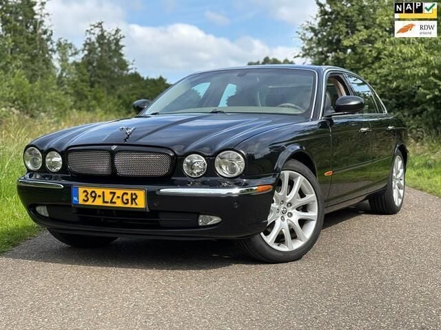 Zwart Gebruikt 2003 Jaguar XJ Executive Sedan | € 10.950 (Iets duurder) - Afbeelding 1/4