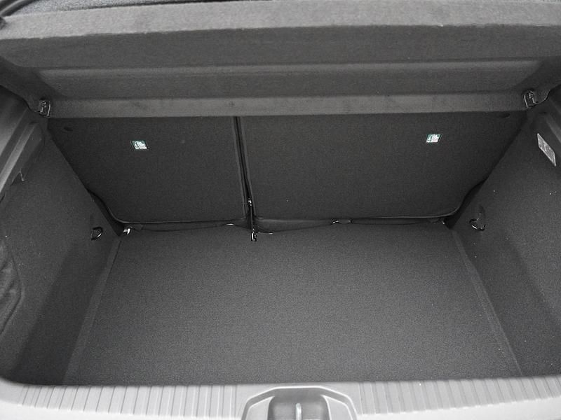 Nieuw Renault Clio V Techno 2025 Wit Hatchback