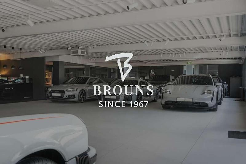 Occasion Porsche Taycan Black Edition 319 kW (435 PK) 2025 Zwart Stationwagen