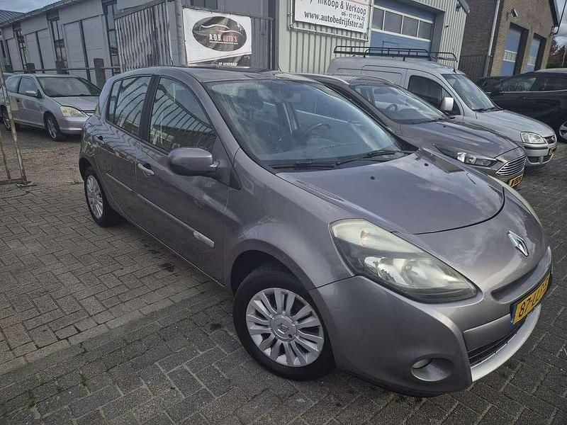Grijs Gebruikt 2010 Renault Clio II Collection Hatchback | € 1.999 (Goede deal) - Afbeelding 1/4