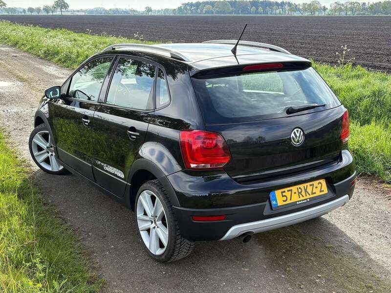 Zwart Gebruikt 2011 VW Polo Cross Hatchback | € 7.750 (Eerlijke prijs) - Afbeelding 1/4