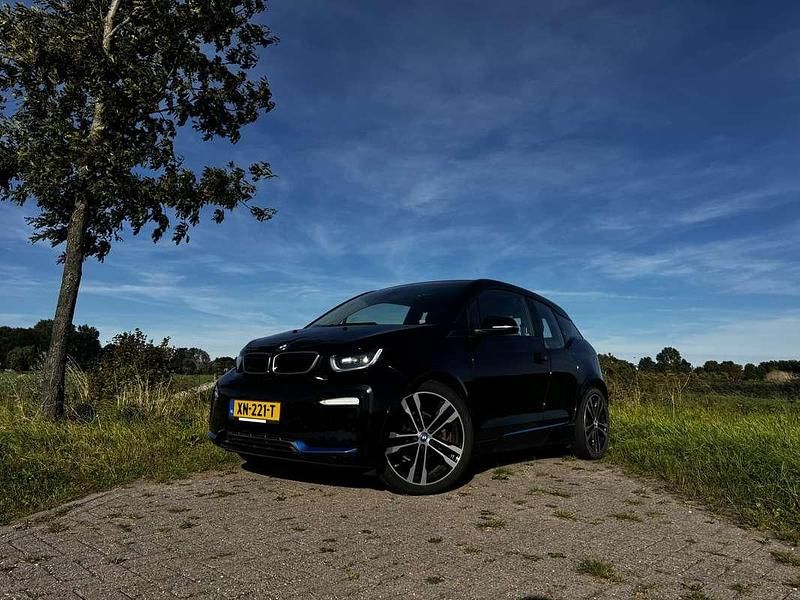 Zwart Gebruikt 2019 BMW i3 Hatchback | € 15.999 (Super prijs) - Afbeelding 1/4