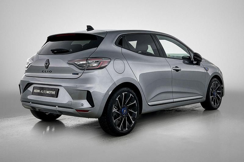 Occasion Renault Clio V Esprit Alpine 143 PK (105 kW) 2025 Zilver Hatchback